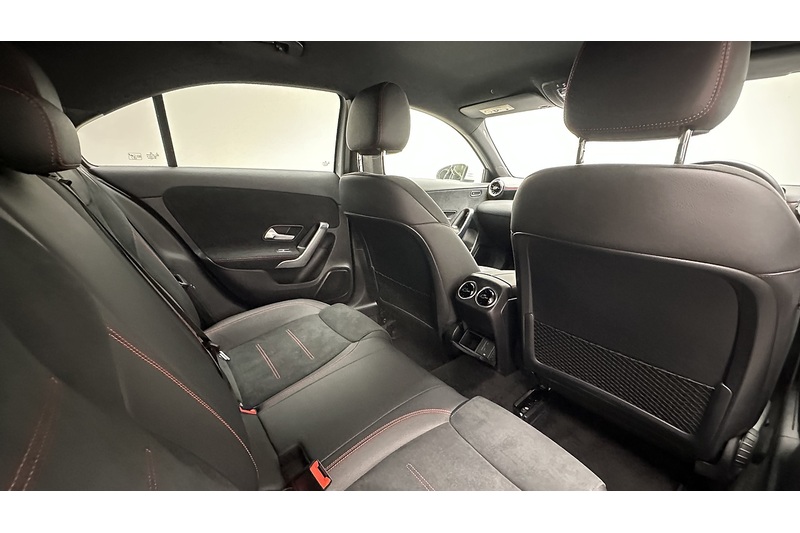Mercedes-Benz A Class A200 AMG Line - U4328