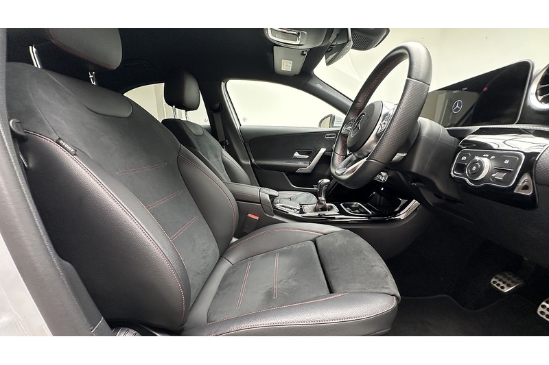 Mercedes-Benz A Class A200 AMG Line - U4328