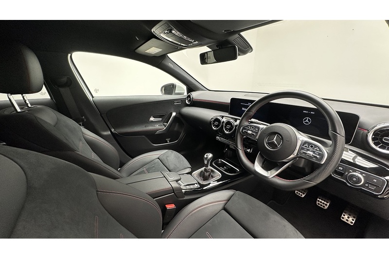 Mercedes-Benz A Class A200 AMG Line - U4328