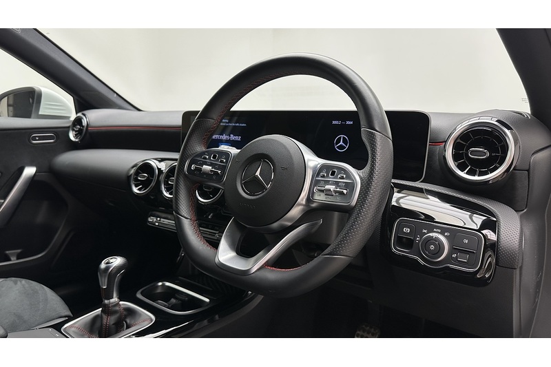 Mercedes-Benz A Class A200 AMG Line - U4328