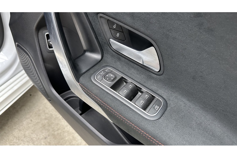 Mercedes-Benz A Class A200 AMG Line - U4328