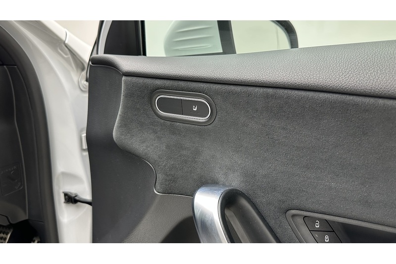Mercedes-Benz A Class A200 AMG Line - U4328