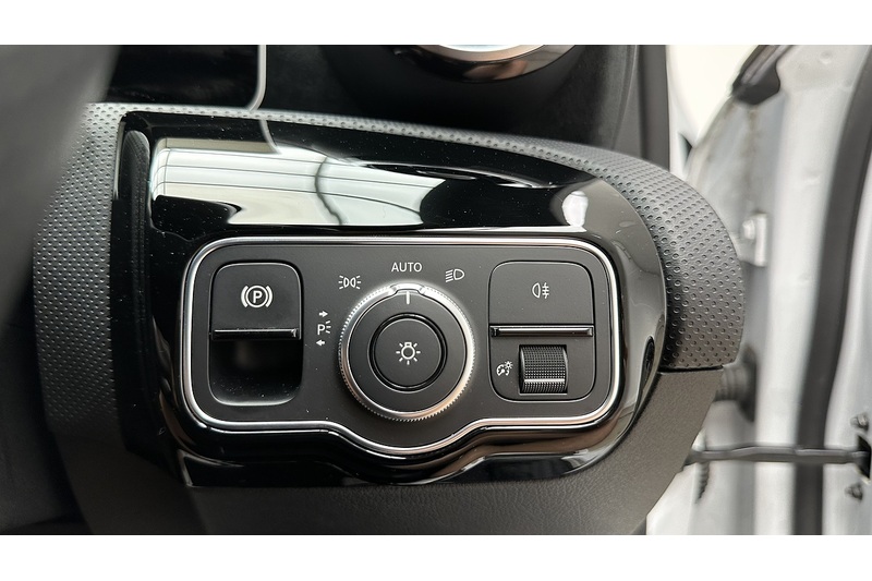 Mercedes-Benz A Class A200 AMG Line - U4328