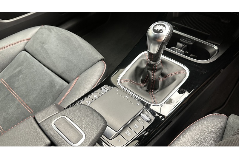 Mercedes-Benz A Class A200 AMG Line - U4328