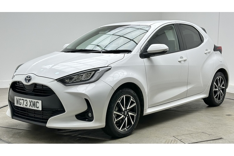 Toyota Yaris VVT-h Design - U4334