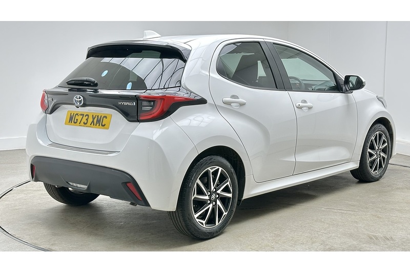 Toyota Yaris VVT-h Design - U4334