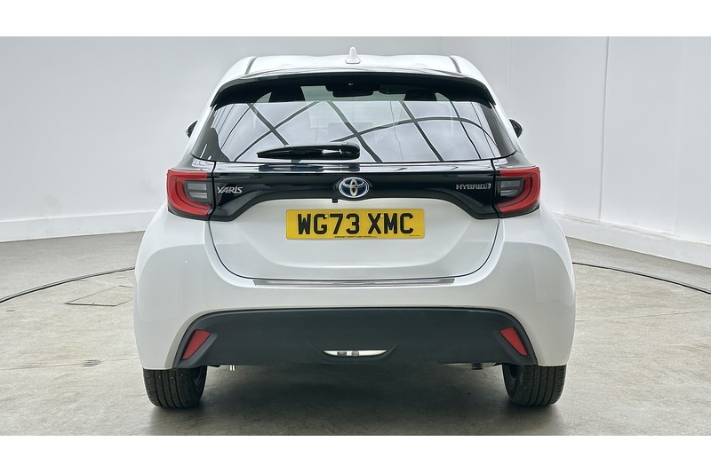 Toyota Yaris VVT-h Design - U4334