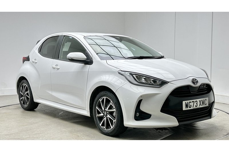 Toyota Yaris VVT-h Design - U4334