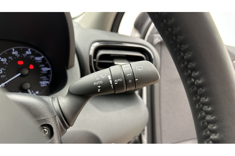 Toyota Yaris VVT-h Icon - U4338