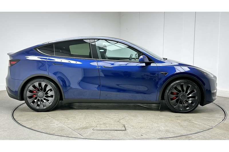 Tesla Model Y Performance - U4345