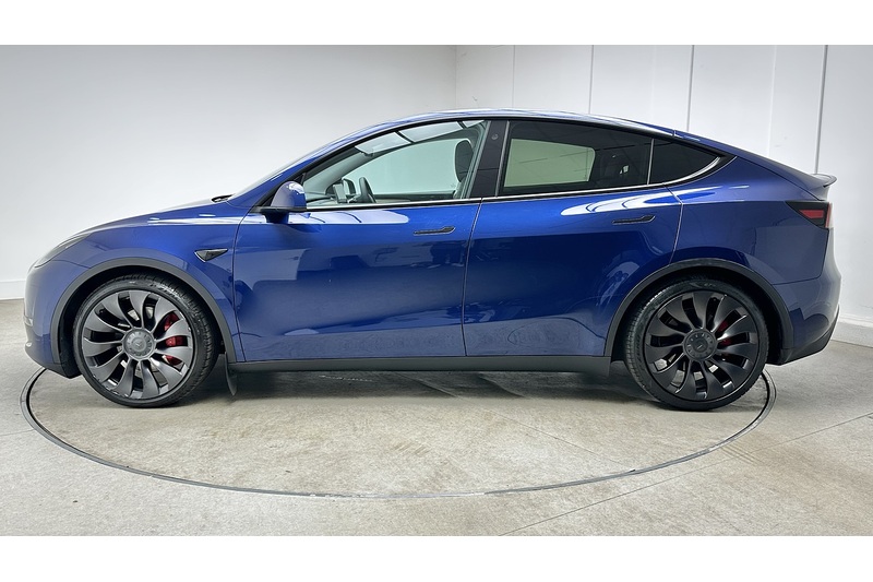 Tesla Model Y Performance - U4345