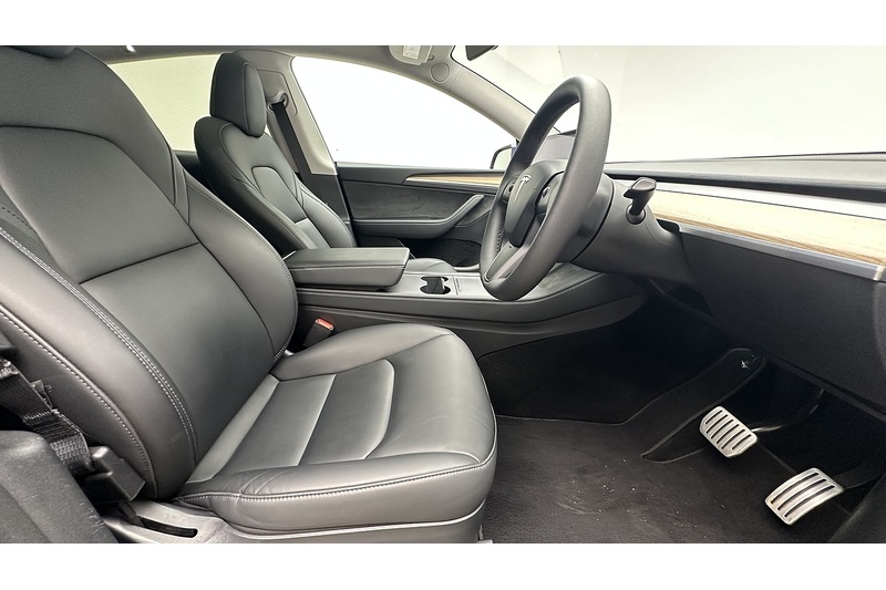 Tesla Model Y Performance - U4345