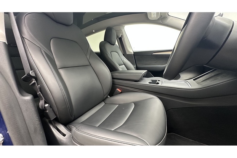 Tesla Model Y Performance - U4345
