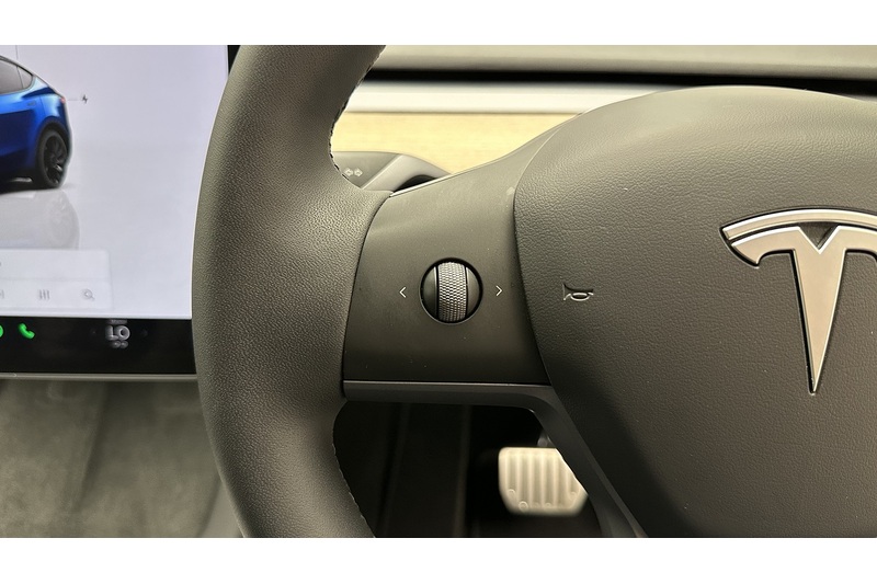 Tesla Model Y Performance - U4345