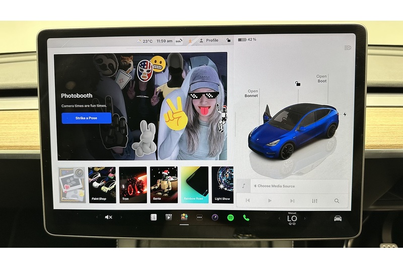 Tesla Model Y Performance - U4345