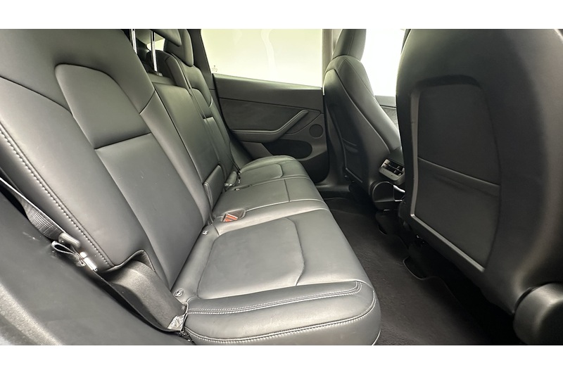 Tesla Model Y Performance - U4345