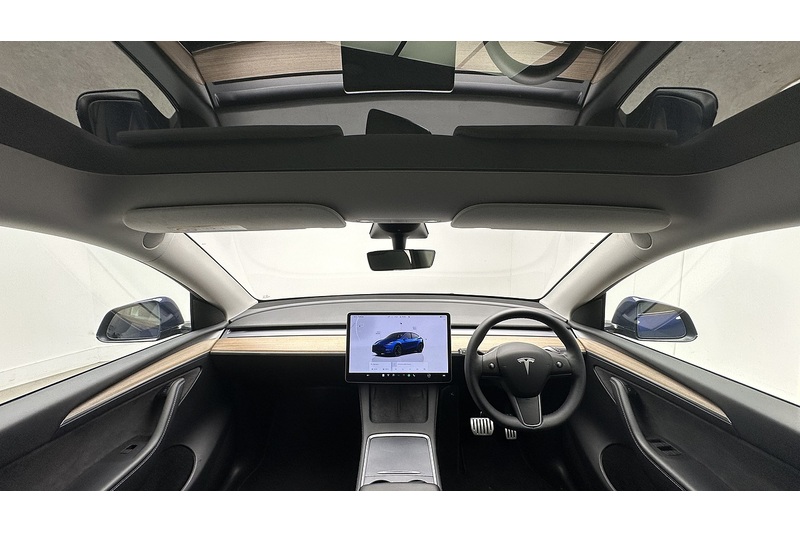 Tesla Model Y Performance - U4345