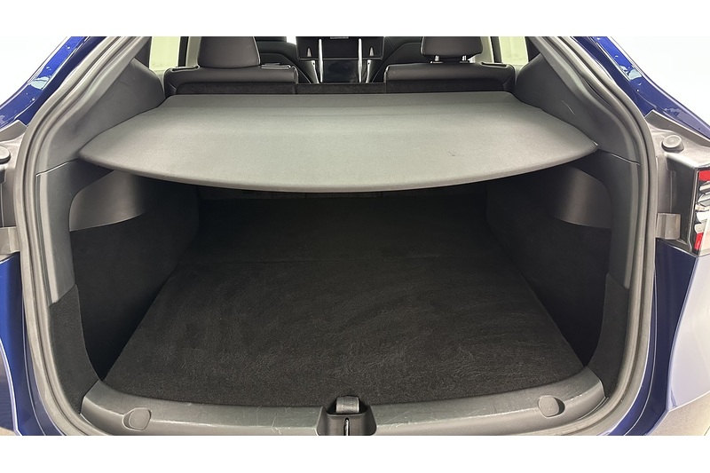 Tesla Model Y Performance - U4345