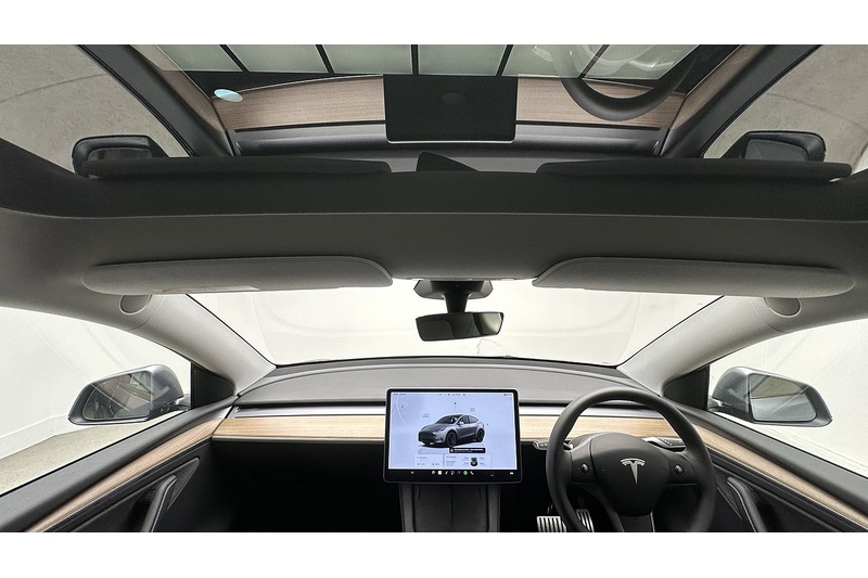 Tesla Model Y Performance - U4346