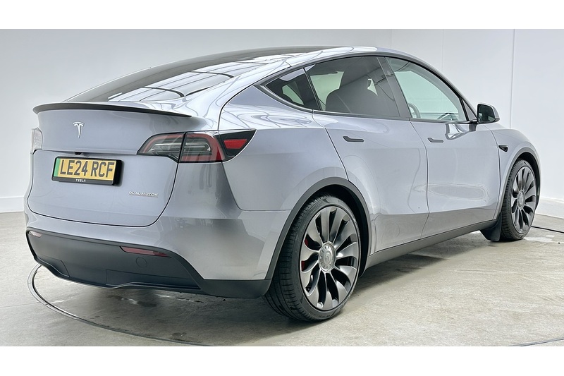 Tesla Model Y Performance - U4346