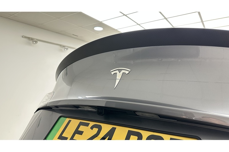 Tesla Model Y Performance - U4346