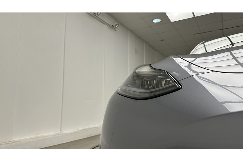 Tesla Model Y Performance - U4346