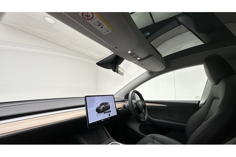 Tesla Model Y Performance - U4346