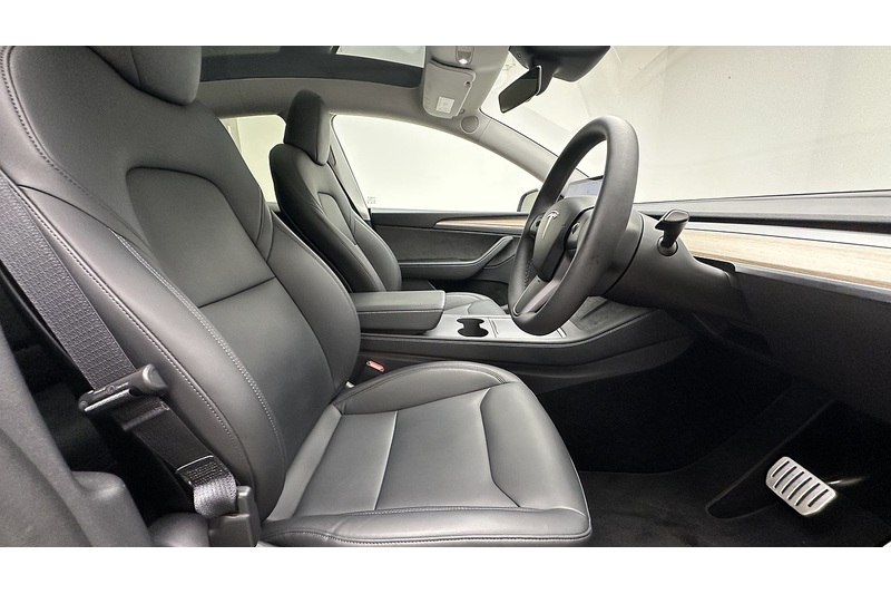 Tesla Model Y Performance - U4346