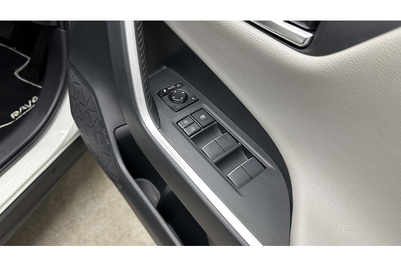Toyota RAV4 VVT-h Excel - U4351