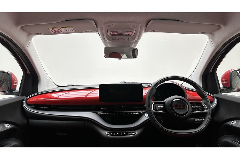 Fiat 500e RED - U4354