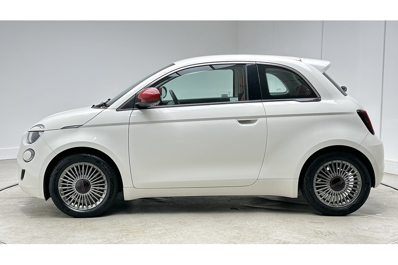 Fiat 500e RED - U4354