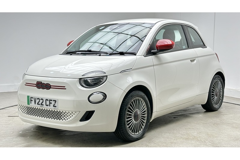 Fiat 500e RED - U4354