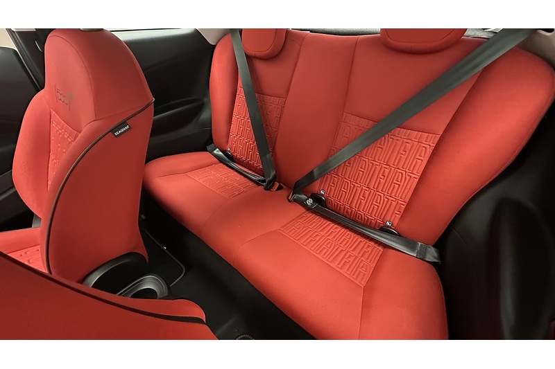 Fiat 500e RED - U4354