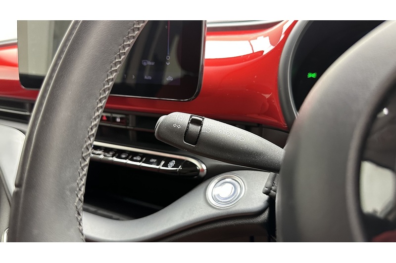 Fiat 500e RED - U4354