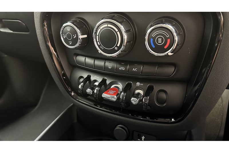 MINI Clubman Cooper Classic - U4373