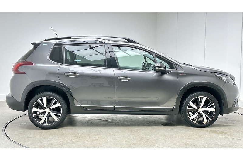 Peugeot 2008 PureTech GT Line - U4379