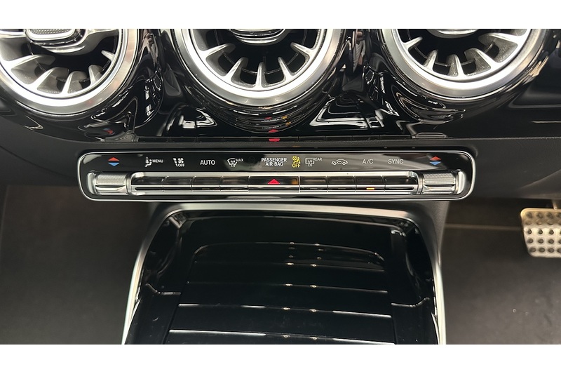 Mercedes-Benz A Class A35 AMG - U4386