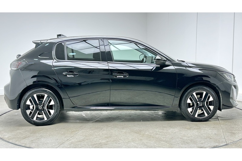 Peugeot 208 PureTech Allure - U4394