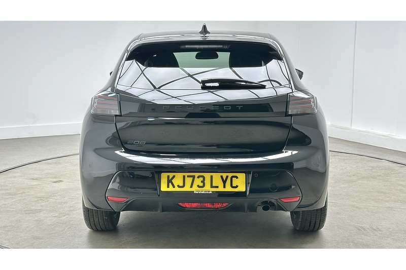 Peugeot 208 PureTech Allure - U4394