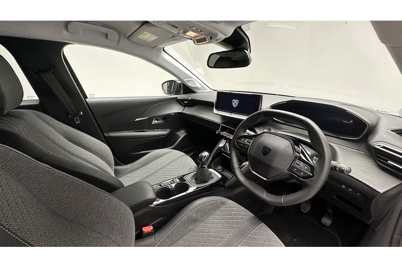 Peugeot 208 PureTech Allure - U4394