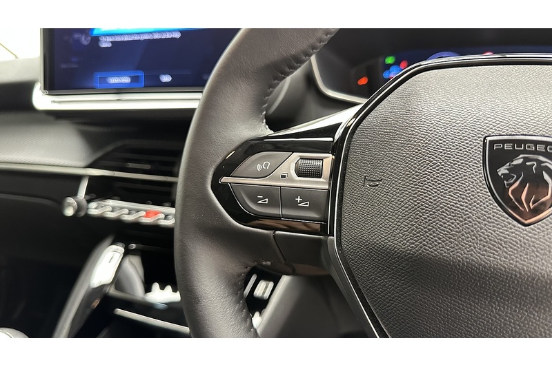 Peugeot 208 PureTech Allure - U4394