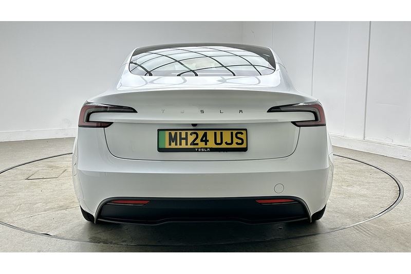 Tesla Model 3  - U4396