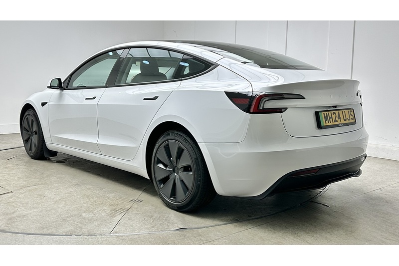 Tesla Model 3  - U4396