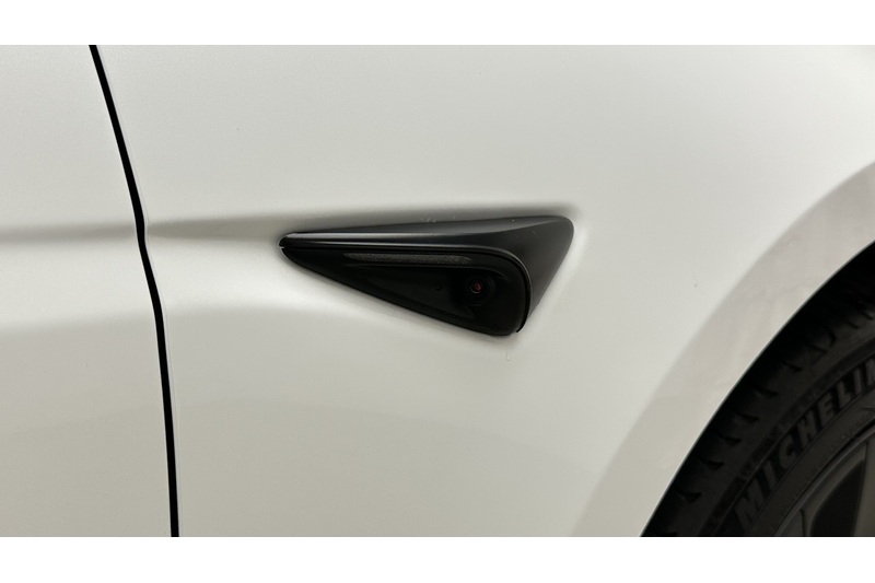 Tesla Model 3  - U4396