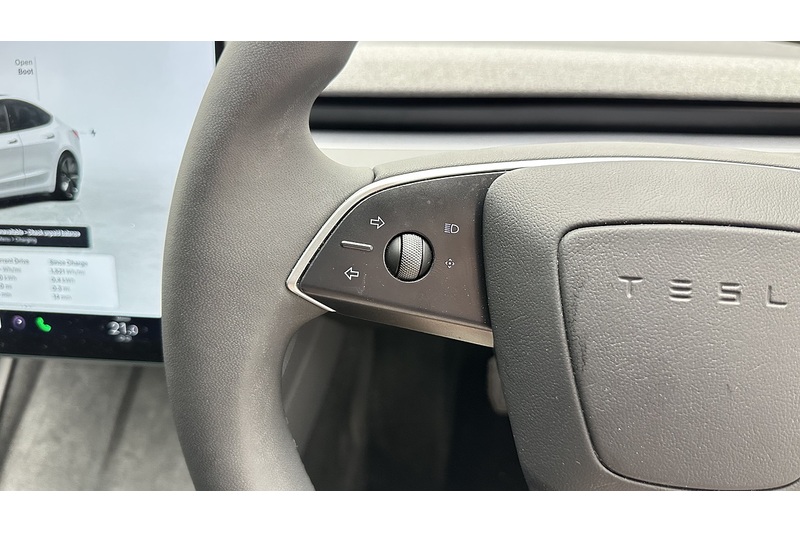 Tesla Model 3  - U4396