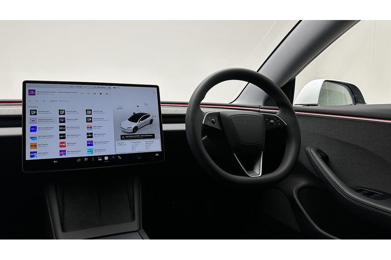 Tesla Model 3  - U4396