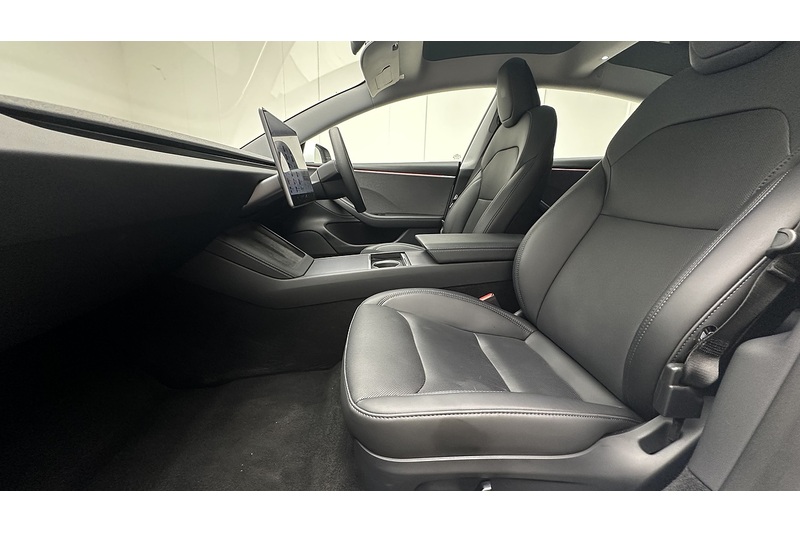 Tesla Model 3  - U4396