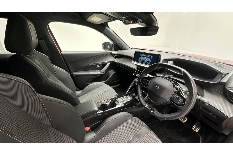 Peugeot E-2008 GT - U4401