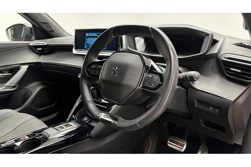 Peugeot E-2008 GT - U4401