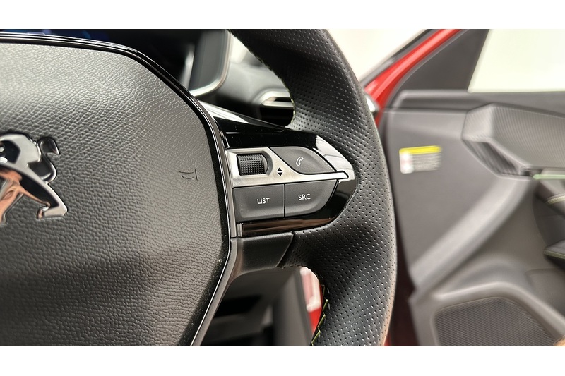 Peugeot E-2008 GT - U4401